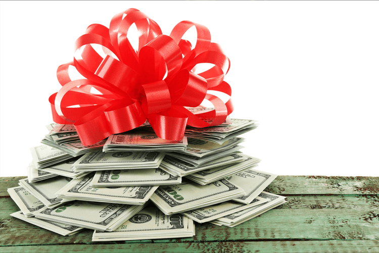 7 Ways to Maximize Holiday Donations for the Best Tax Advantages